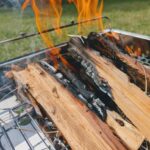 さぎ山記念公園BBQ場で販売している焚火台用の薪