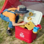 さぎ山記念公園BBQ場の有料エリアで使用できるドリンクホルダー付きのクーラーボックス